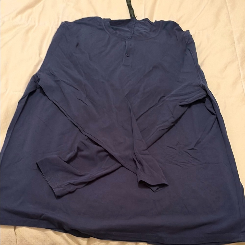 Men’s XXL Lululemon long sleeve 3 button cotton Henley